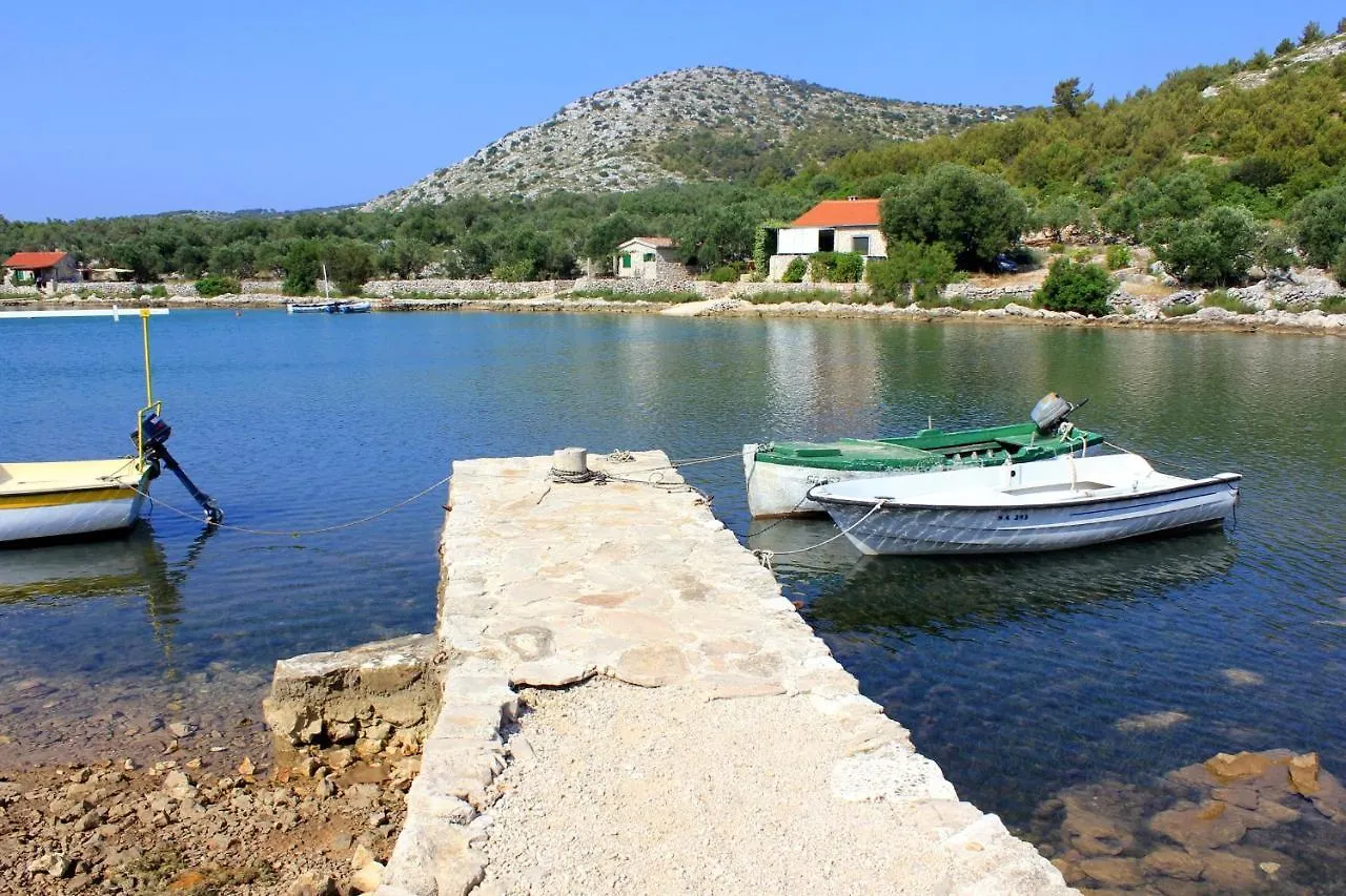 Seaside Secluded Apartments Cove Magrovica - Telascica, Dugi Otok - 8139 Sali