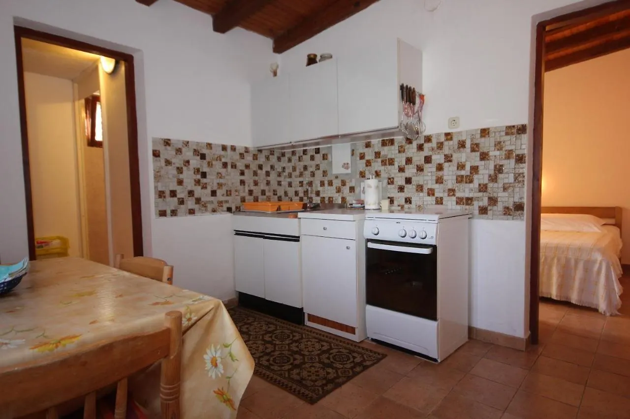 Seaside Secluded Apartments Cove Magrovica - Telascica, Dugi Otok - 8139 Sali